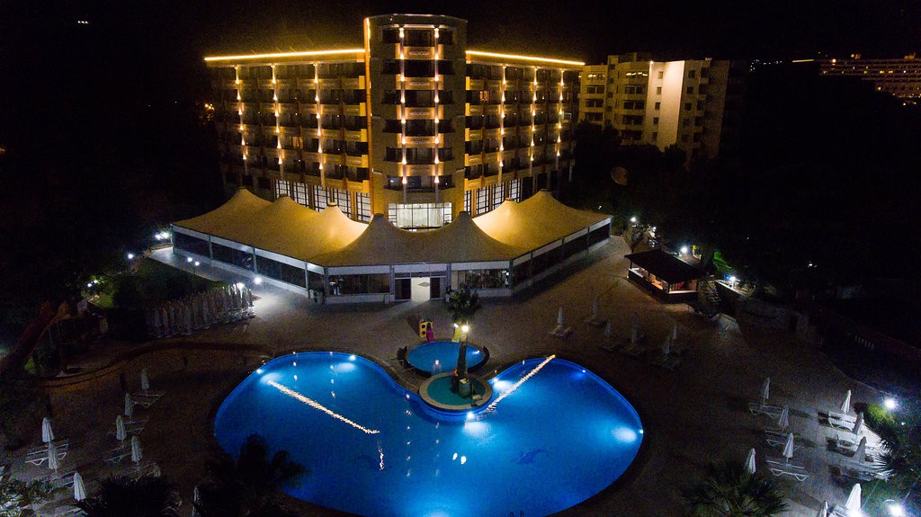 The Holiday Resort Hotel