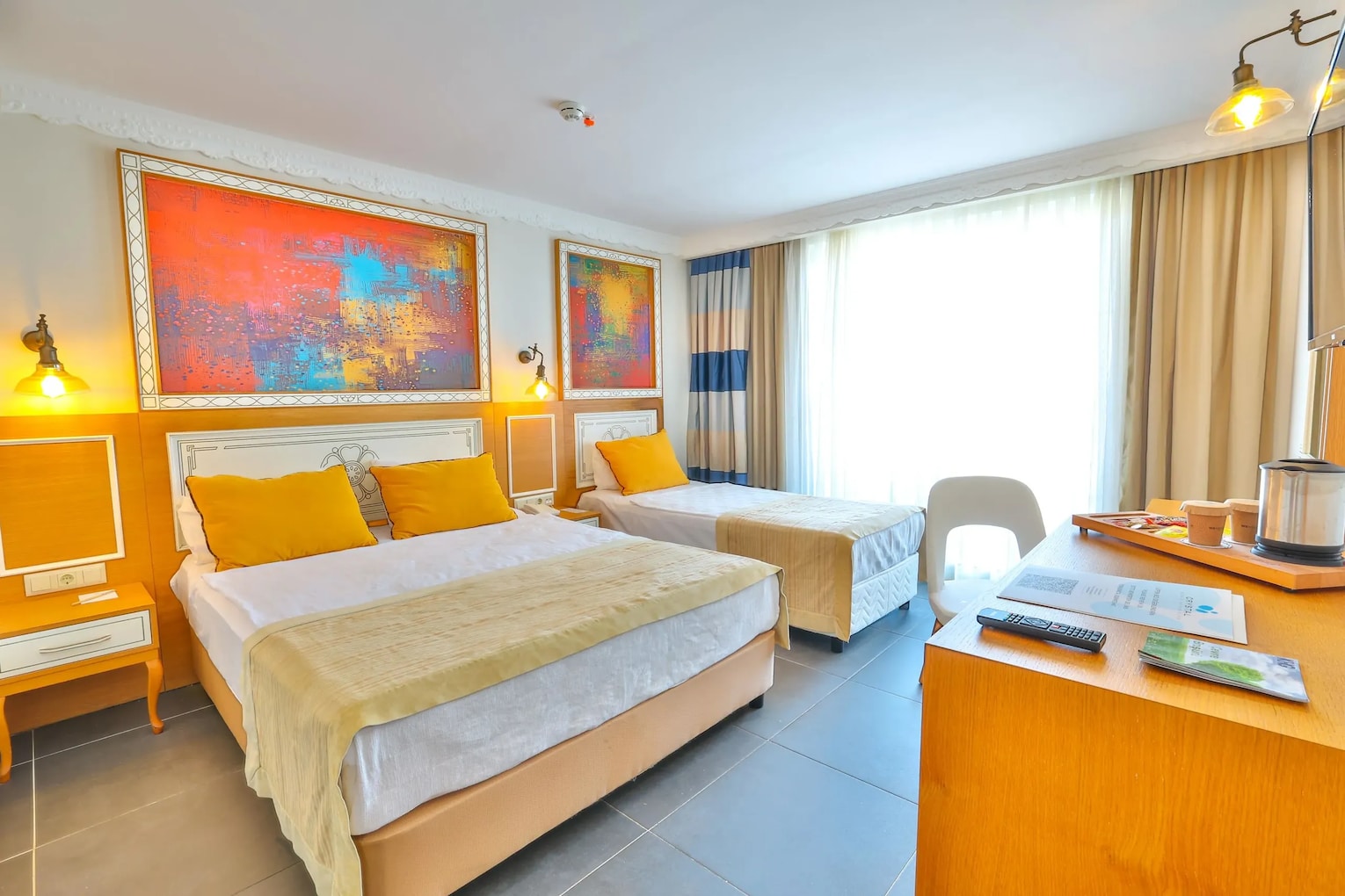 Crystal World Of Colours Comfort Collection