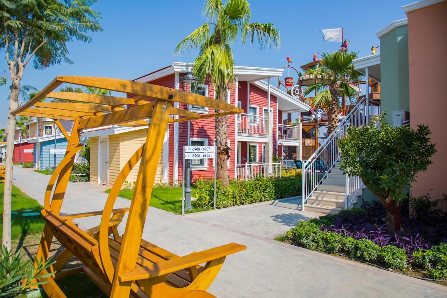 Crystal World Of Colours Comfort Collection