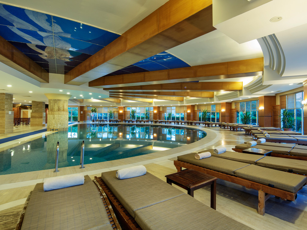 Crystal Admiral Resort Suites