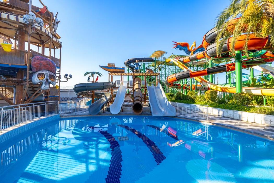 Crystal Admiral Aqua Collection