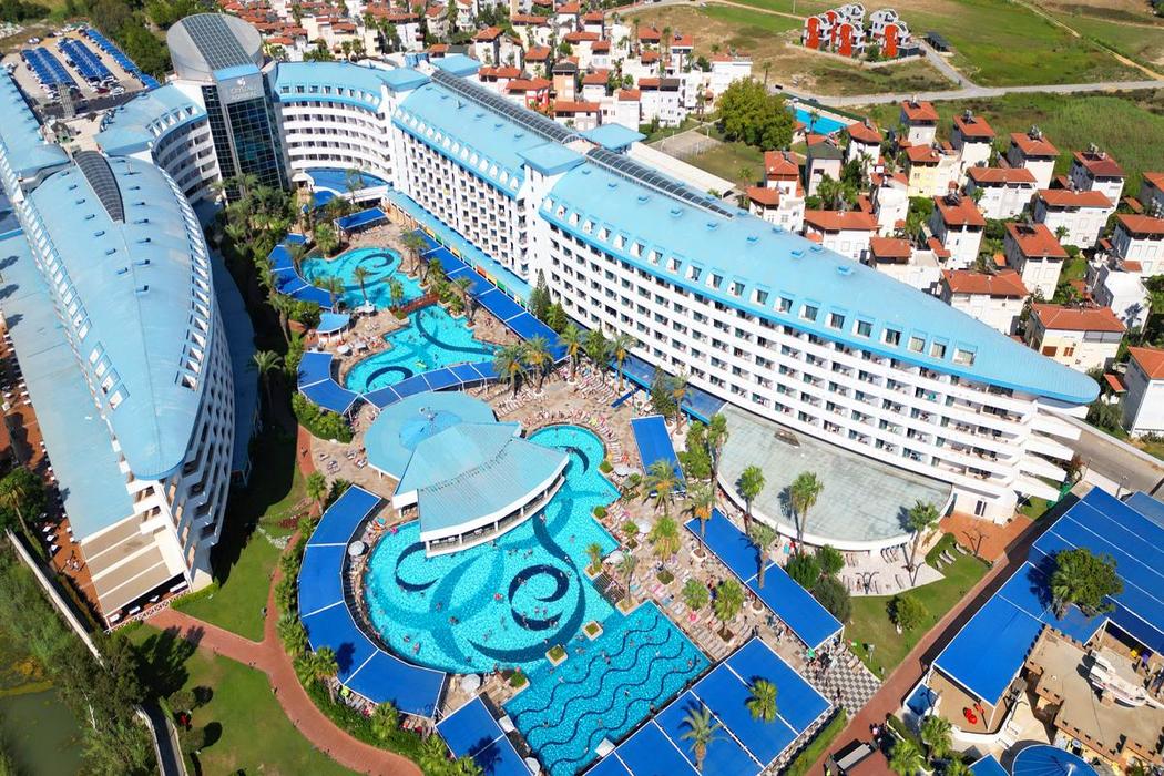 Crystal Admiral Aqua Collection