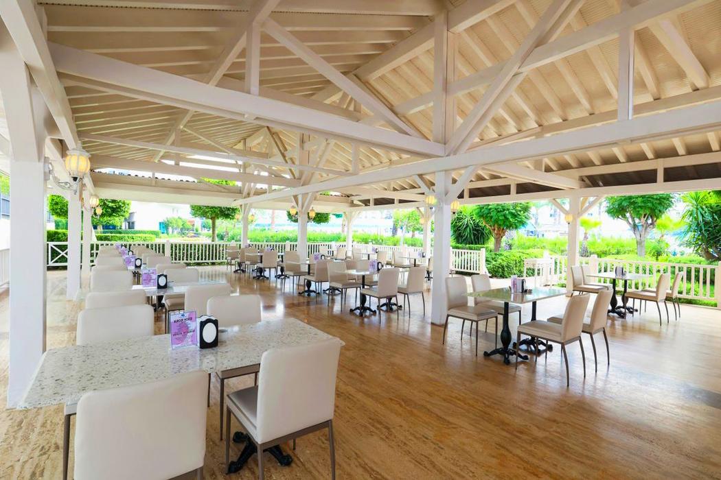 Crystal Admiral Aqua Collection