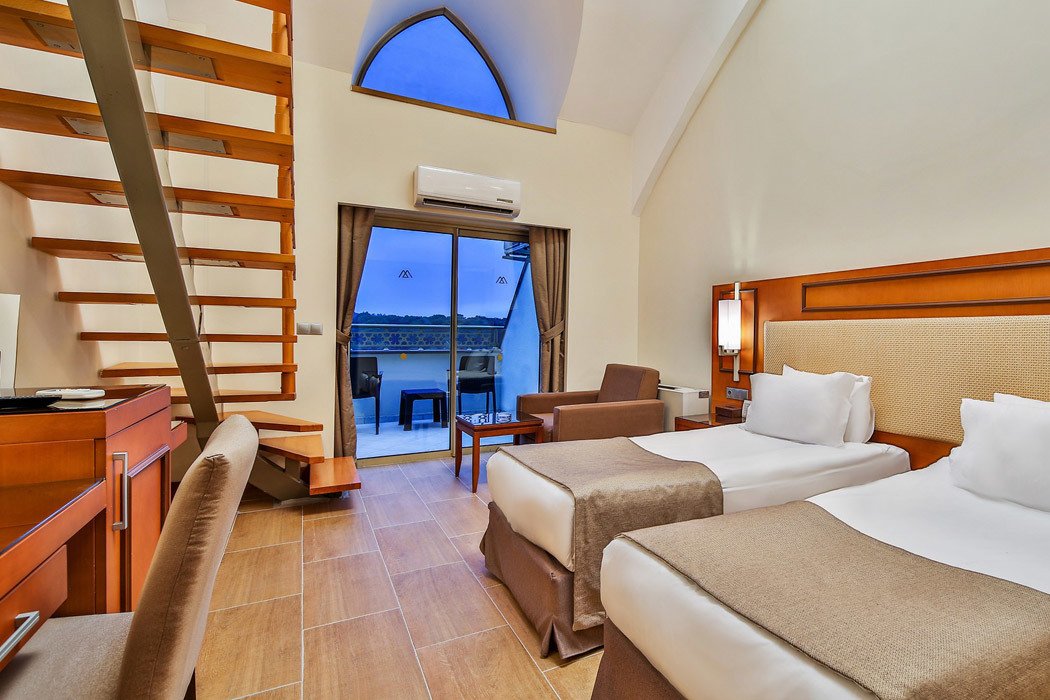 Crystal Prestige Pearl Collection