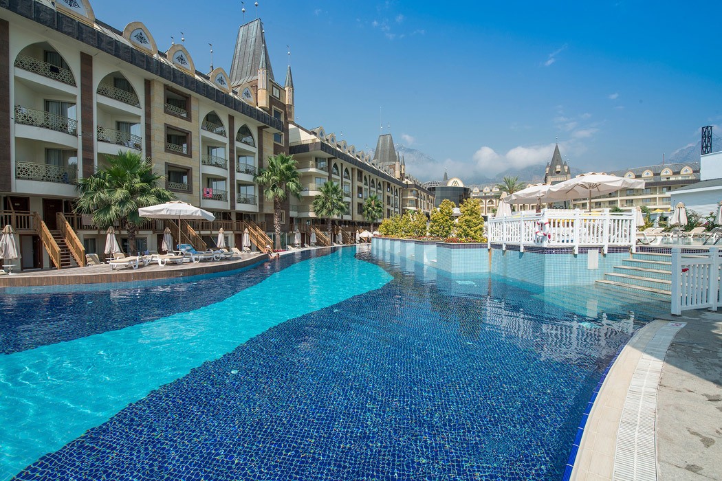 Crystal Prestige Pearl Collection