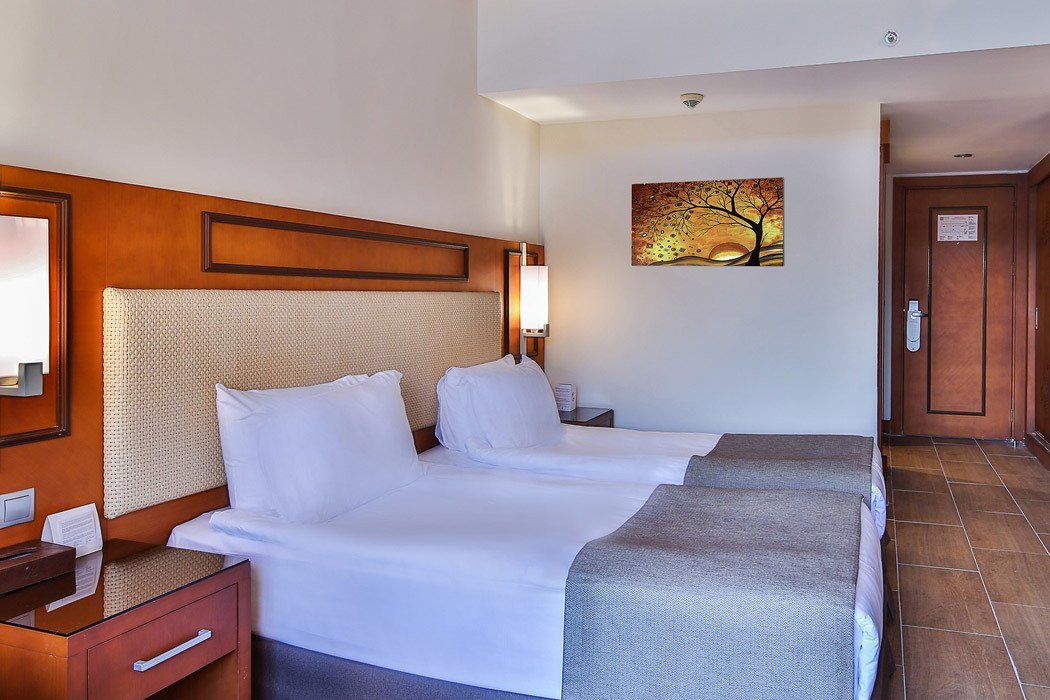 Crystal Prestige Pearl Collection