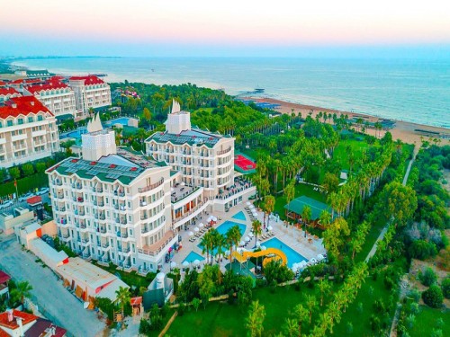 Royal Atlantis Spa & Resort Hotel