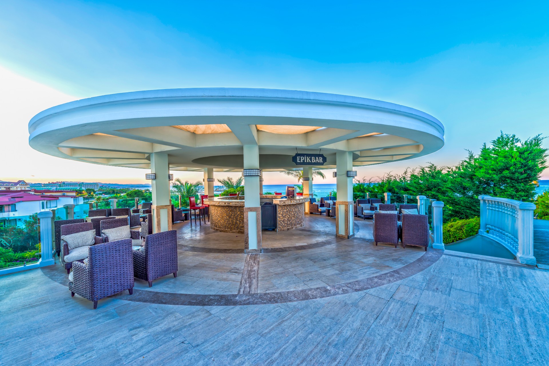 Royal Atlantis Spa & Resort Hotel