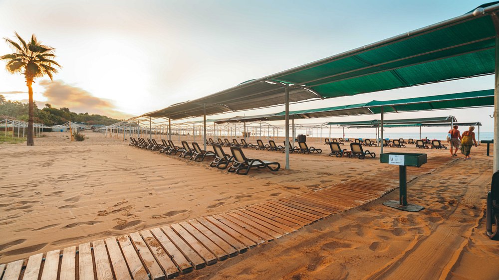 Royal Atlantis Spa & Resort Hotel