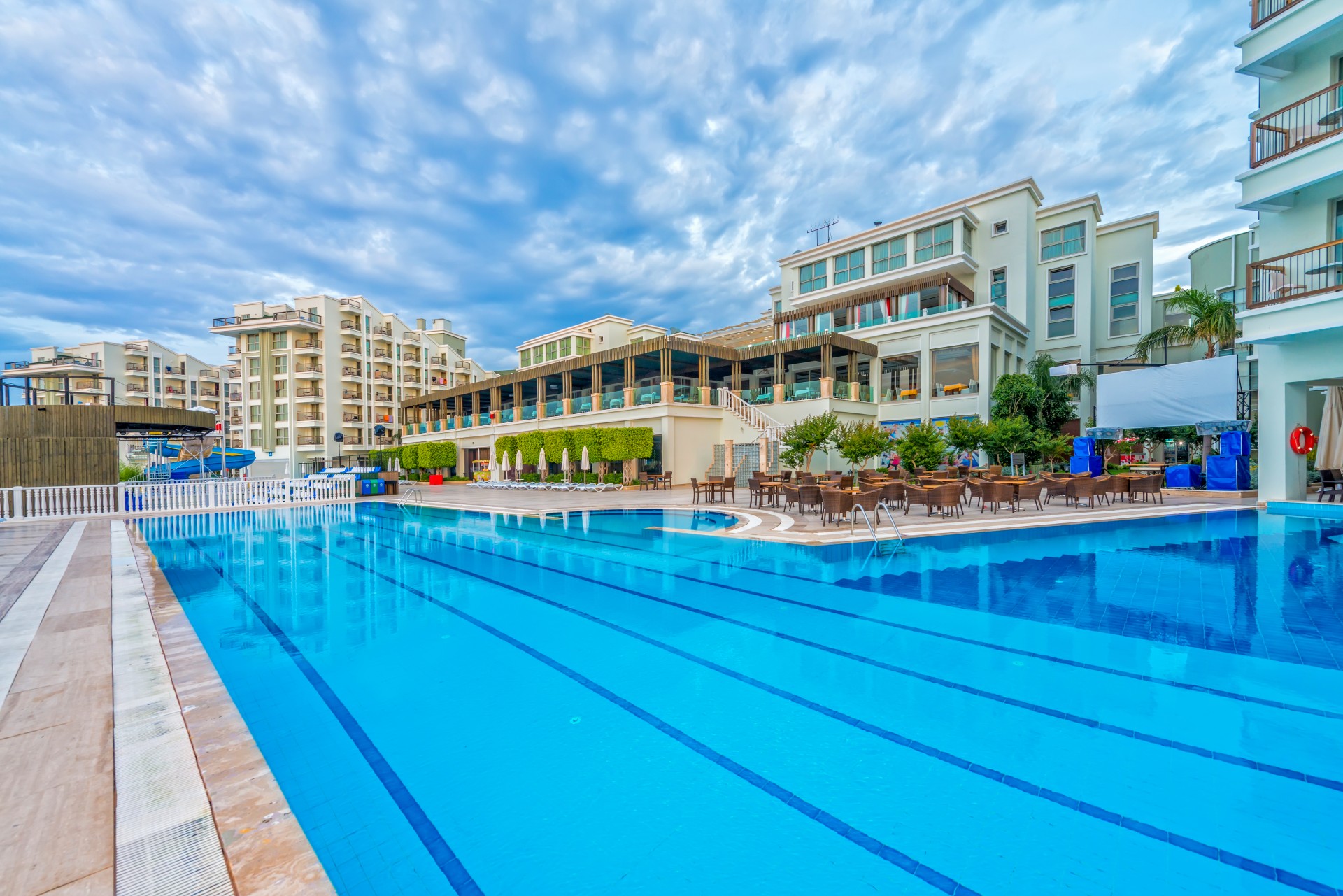 Royal Atlantis Spa & Resort Hotel