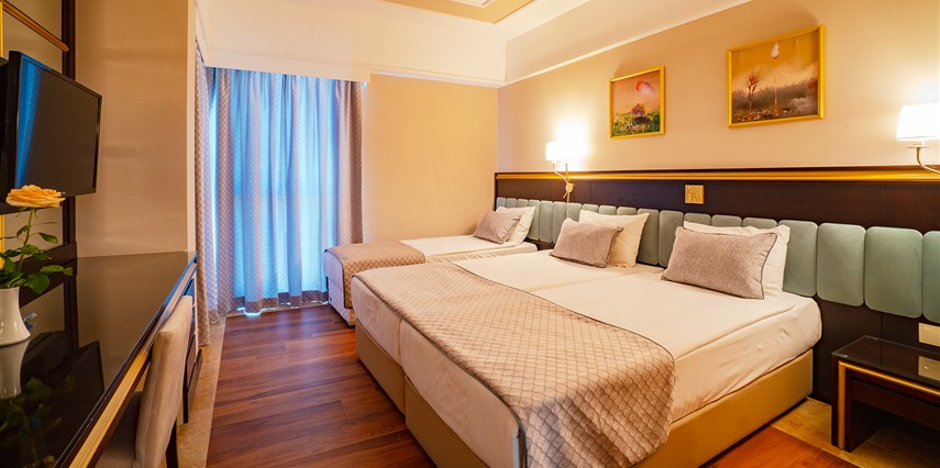 Royal Atlantis Spa & Resort Hotel