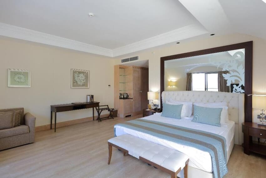 Juju Premier Palace