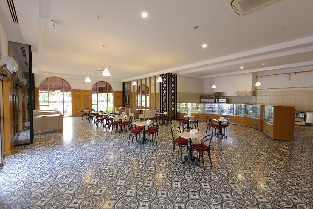 Juju Premier Palace