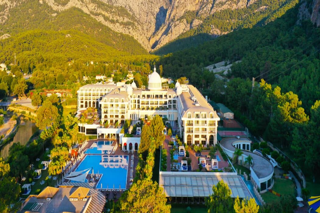 Juju Premier Palace