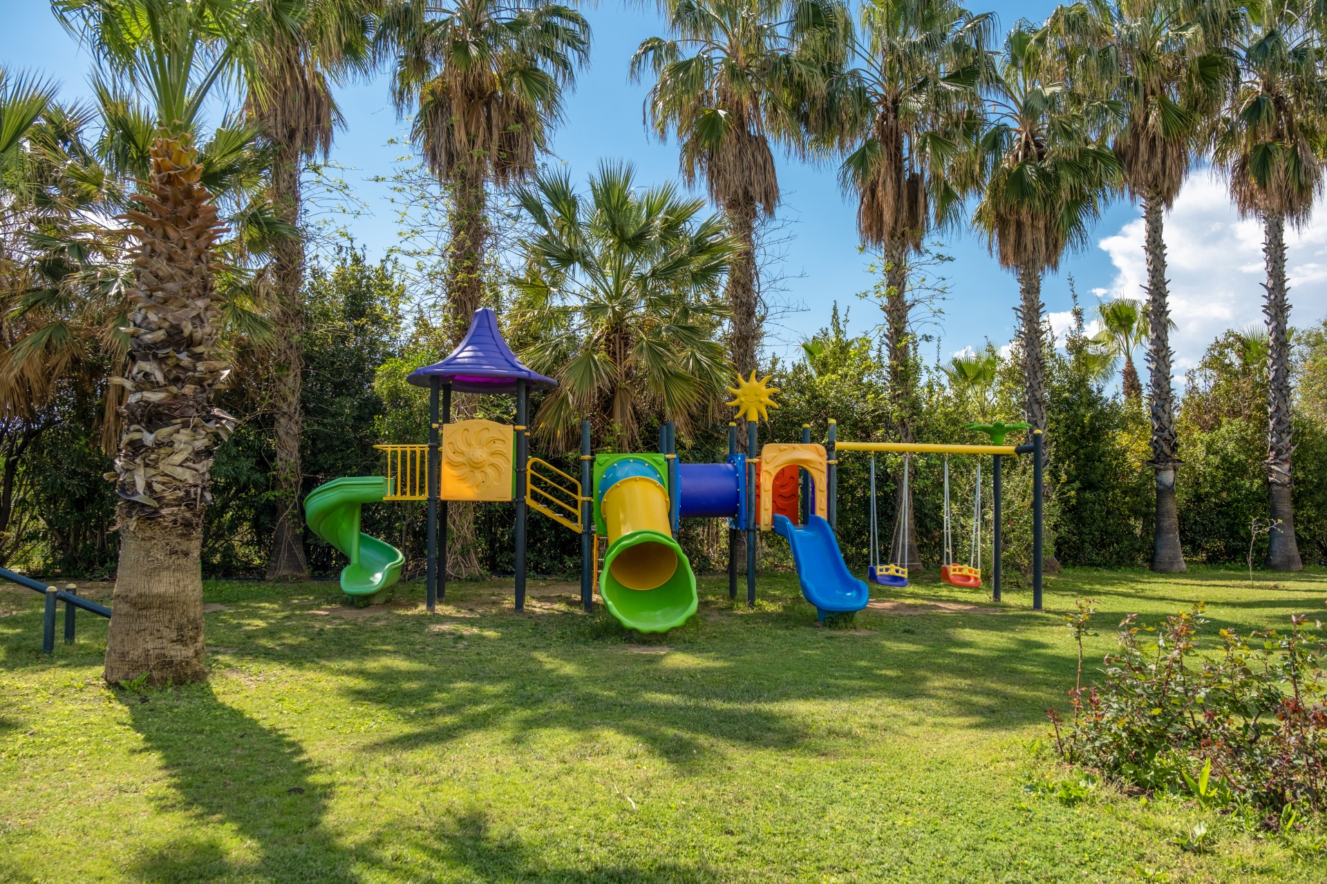 Royal Atlantis Beach Hotel