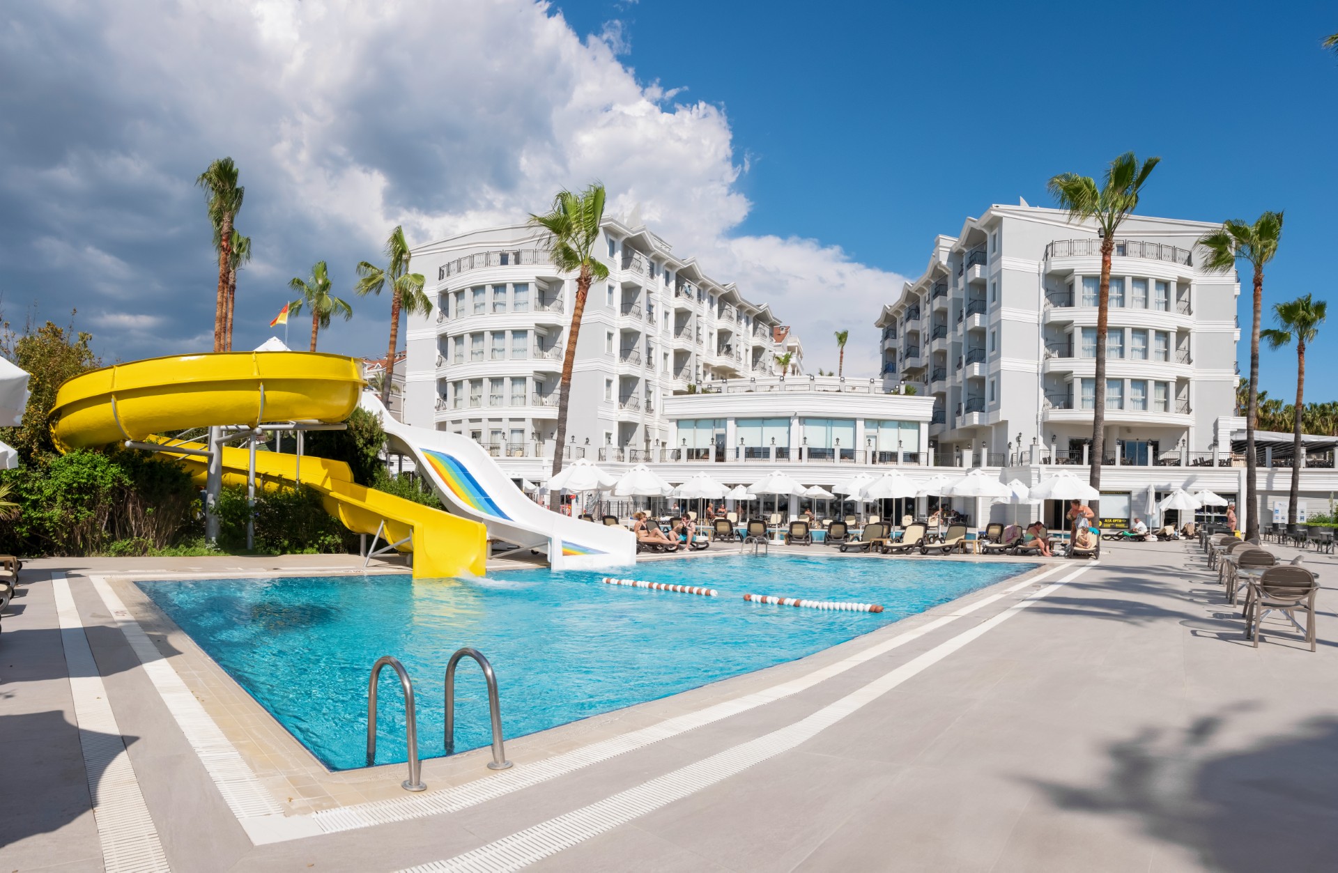 Royal Atlantis Beach Hotel