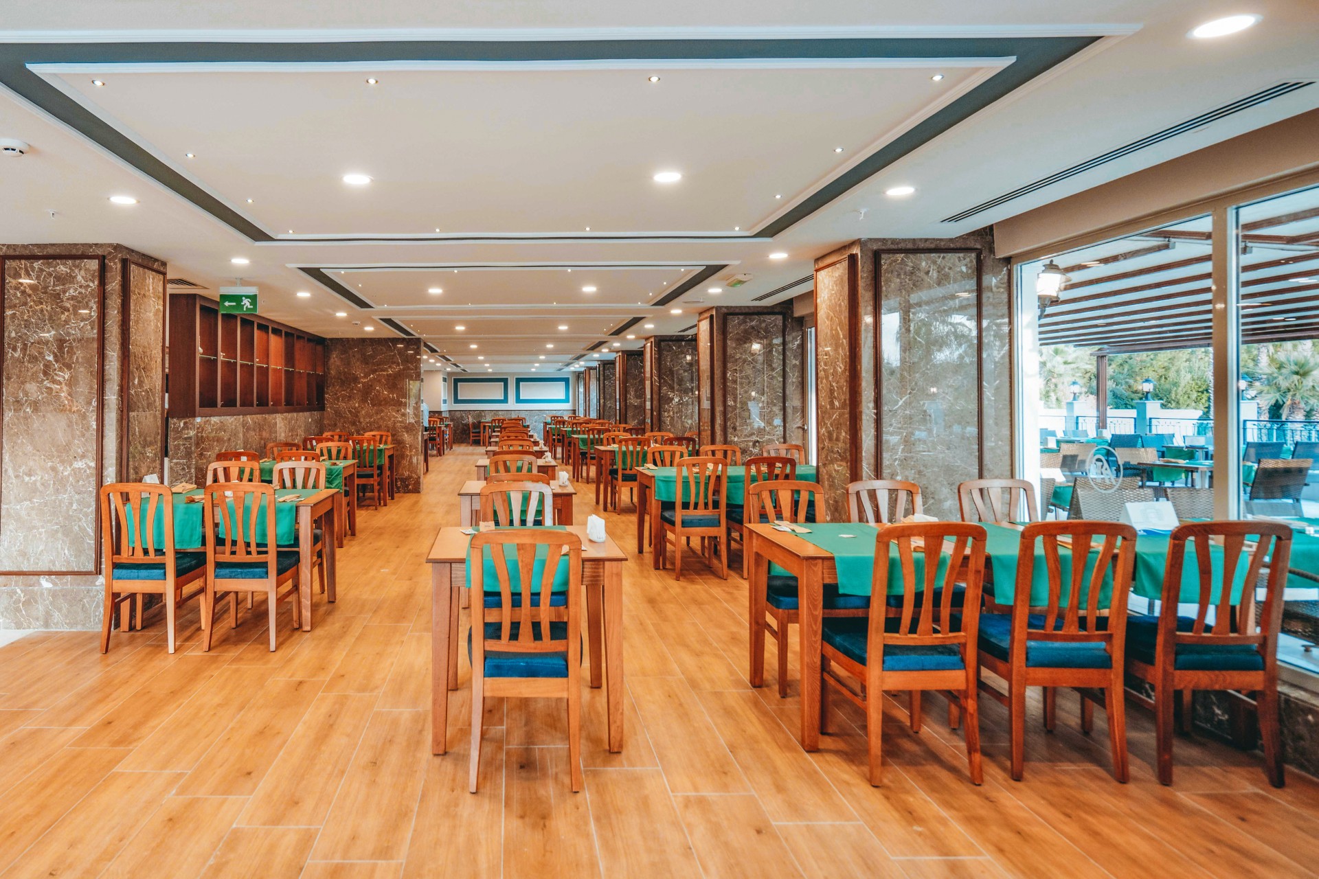 Royal Atlantis Beach Hotel