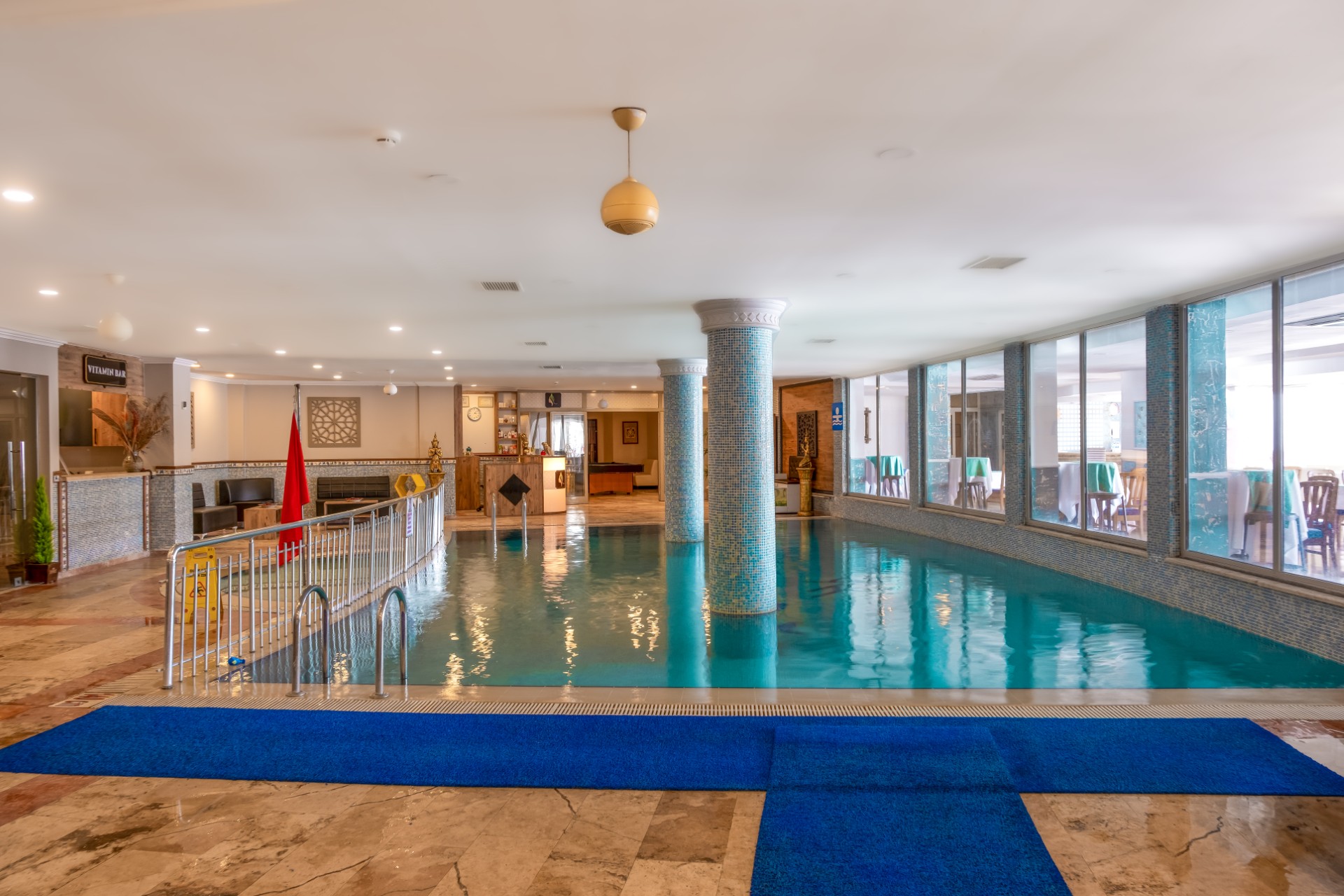 Royal Atlantis Beach Hotel