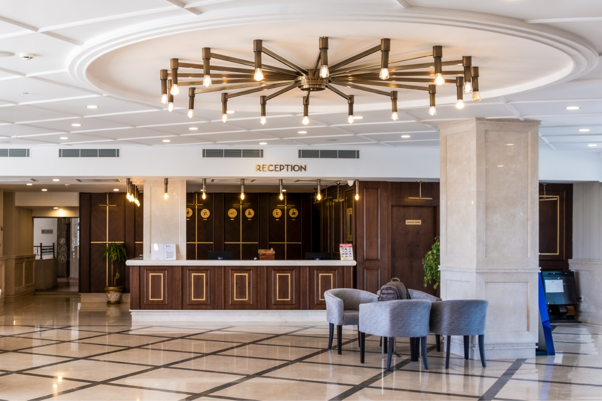 Royal Atlantis Beach Hotel