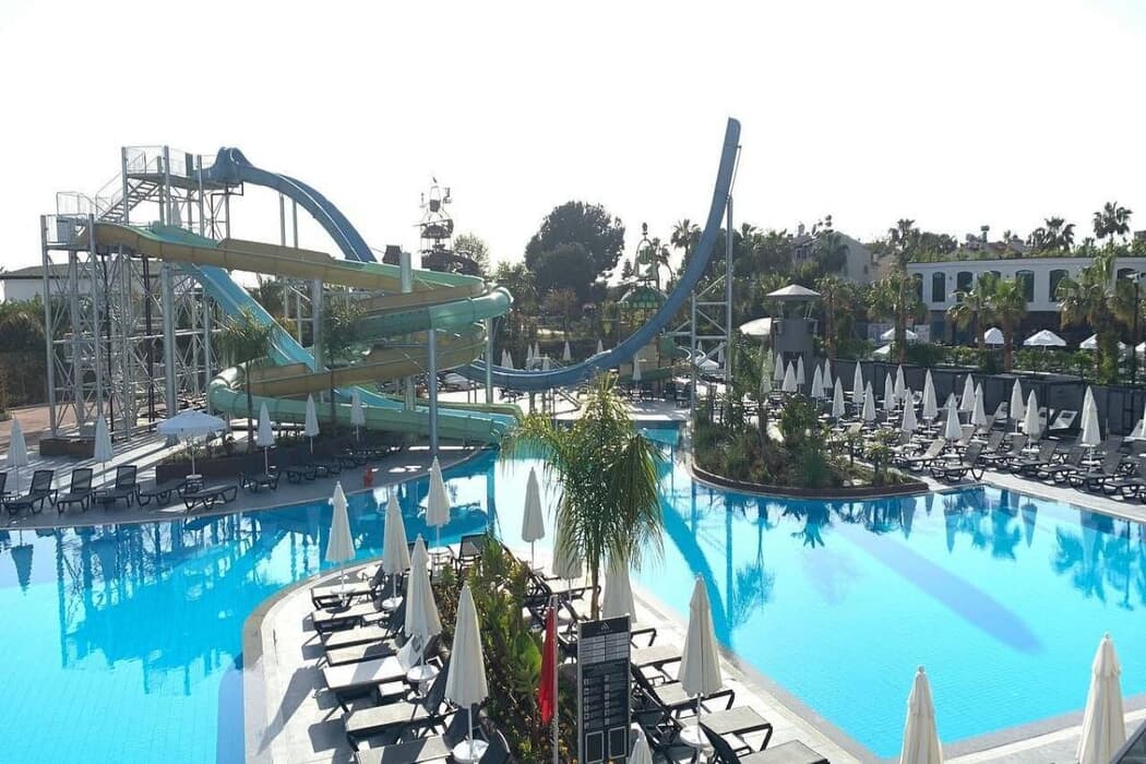  Alarcha Hotels Resorts