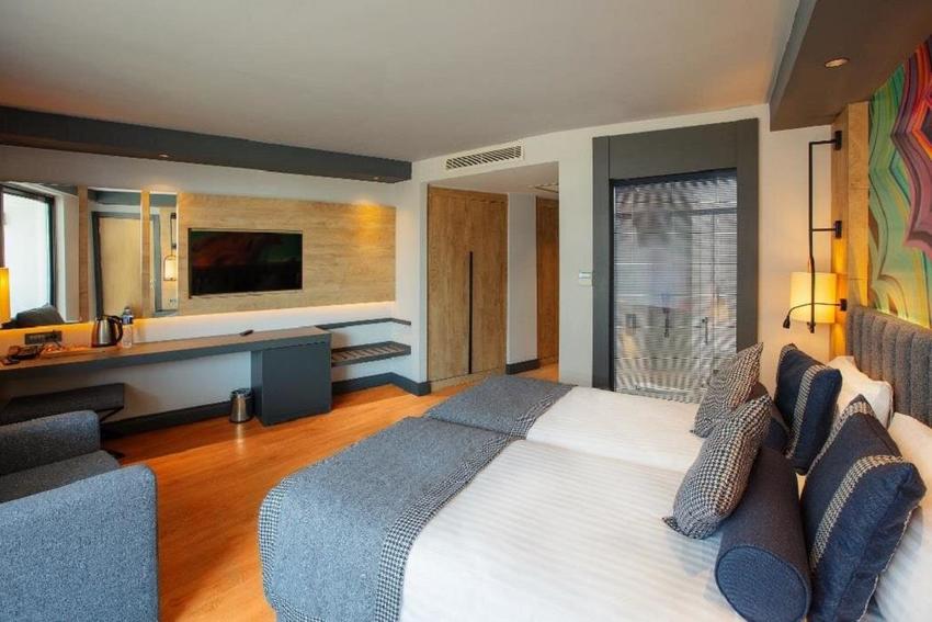  Alarcha Hotels Resorts