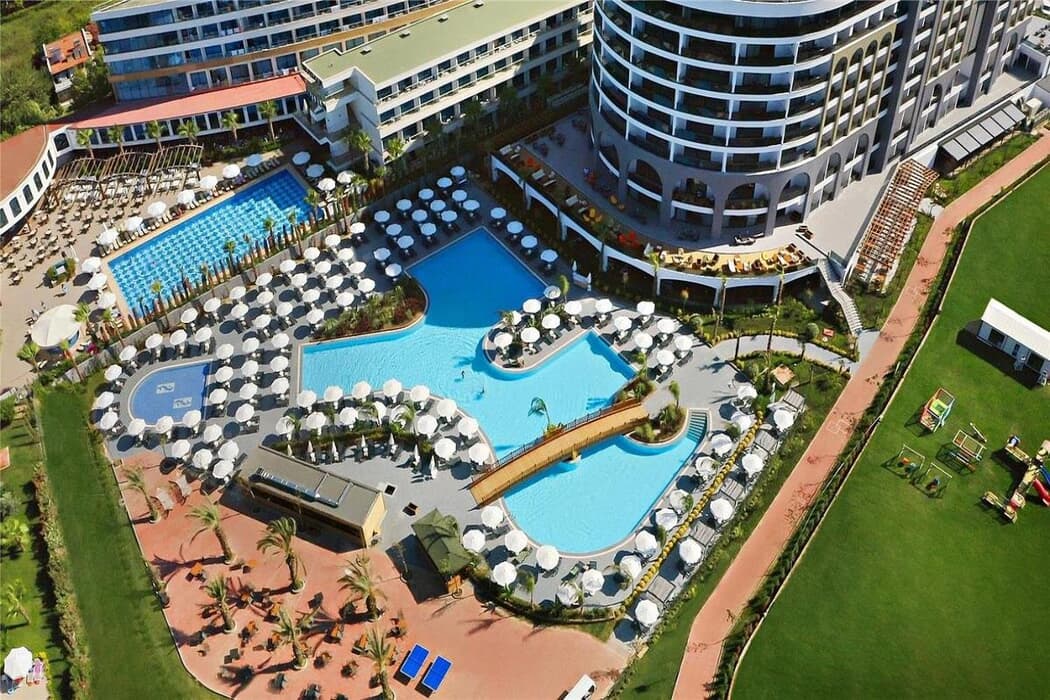  Alarcha Hotels Resorts