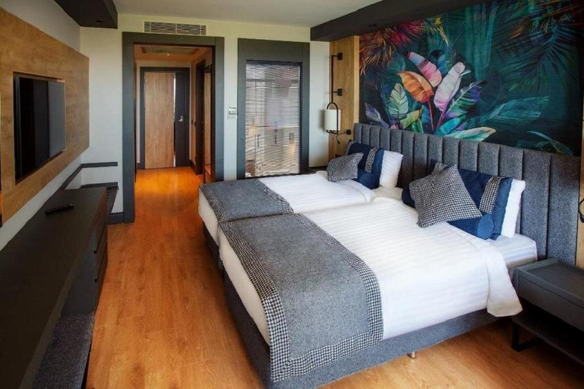  Alarcha Hotels Resorts
